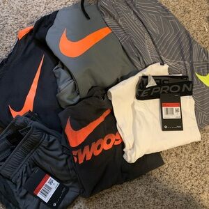 YL Nike lot#12